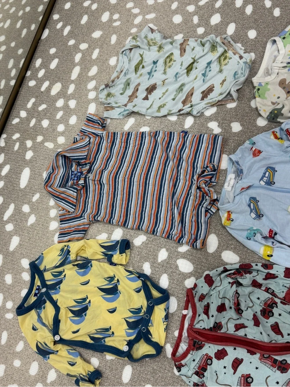 Lot of 6 bamboo baby boy footies onesie romper short sleeve zippy fish newborn